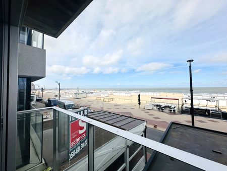 Ruim 3-slaapkamer appartement (120m²) op de zeedijk in het hartje van het Zoute! - Foto 2