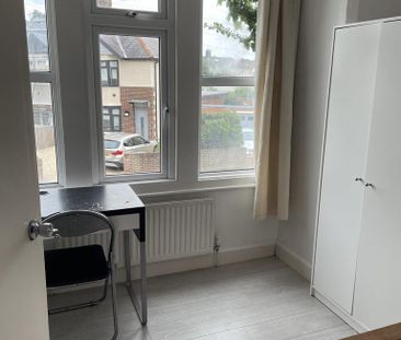 5 bedroom house share to rent - Photo 5