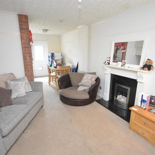 2 BED End of terrace house To rent - Photo 1