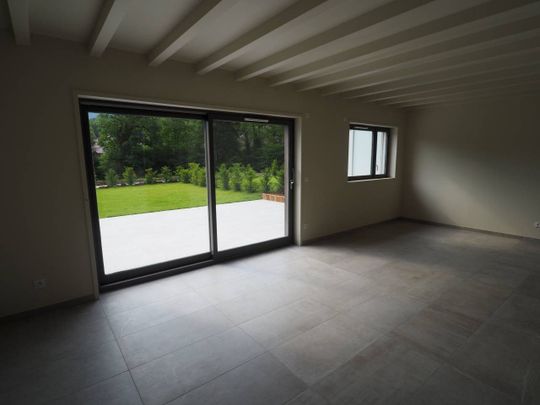 Location Appartement 4 pièces 99m² ST JORIOZ 74410 - Photo 1