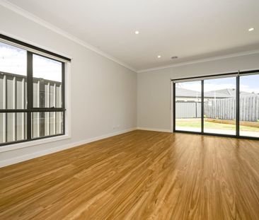 LOW MAINTENANCE CHARM - Photo 2