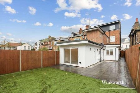 Ballards Lane, London, N3 - Photo 3