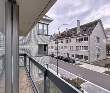 Ruim appartement met 2 slaapkamers en garage - Photo 1