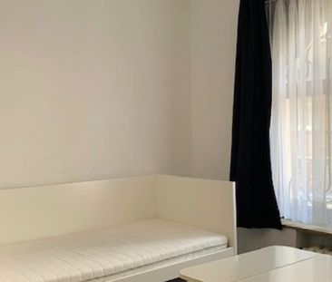 Studio te huur in Sint-Gillis voor € 645 met 1 slaapkamer - Photo 4