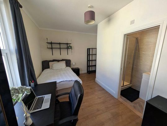 4 bedroom house to rent - Photo 1