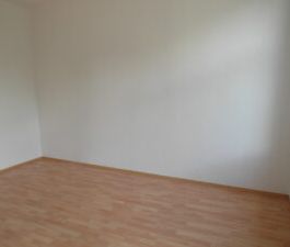 Jößnitzer Str. 141, Wohnung 5 ~~~ Balkon, Tageslichtbad mit Wanne u... - Foto 6