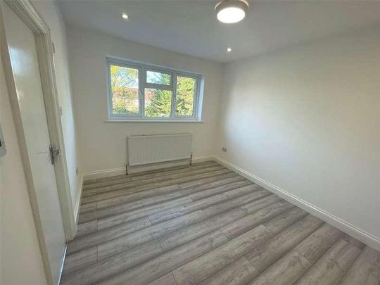 Whitefoot Lane, Bromley, BR1 - Photo 1