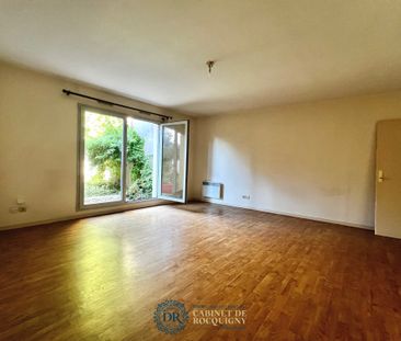 Location Appartement 2 pièces 55m² ORLEANS 45000 - Photo 2