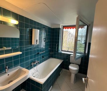 Helle 70 qm Zwei-Zimmer-Wohnung mit Südbalkon in ruhiger Lage - Photo 1