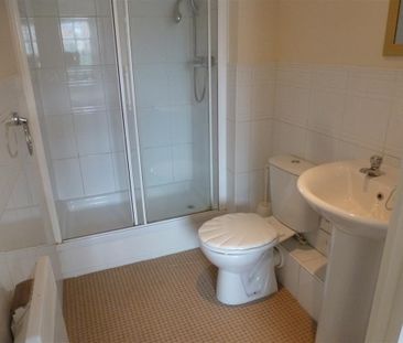 Albany Gardens, Colchester - Photo 1