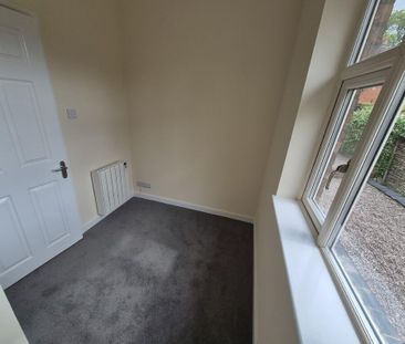 2 bedroom detached bungalow to rent - Photo 4