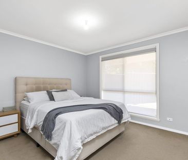 IMMACULATE AND PRIVATE - TOP LOCATION! - Photo 3