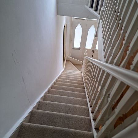 1 Bed Semi-Detached House, Fulham, SW6 - Photo 4