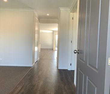 20 Bowral Avenue, Point Cook, Vic 3030 - Photo 4