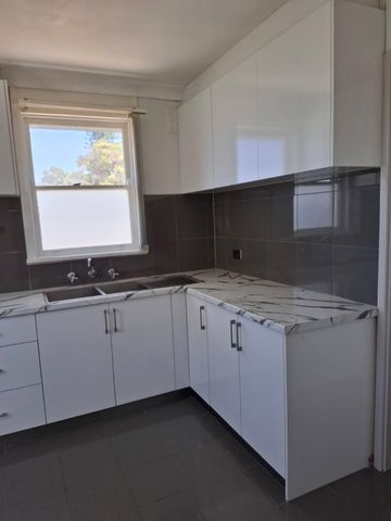 FOR LEASE - 3-BEDROOM HOME IN BLACKETT - Photo 4