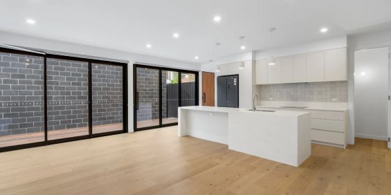Contemporary Townhouse Living with Style, Space & Sophisticated Finishes - Photo 3