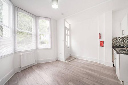 Studio to rent - Photo 5