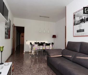 barcelona, Catalonia 08026 - Photo 5