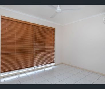 14 Ryan Street, Loganlea QLD 4131 - House For Rent | Domain - Photo 4