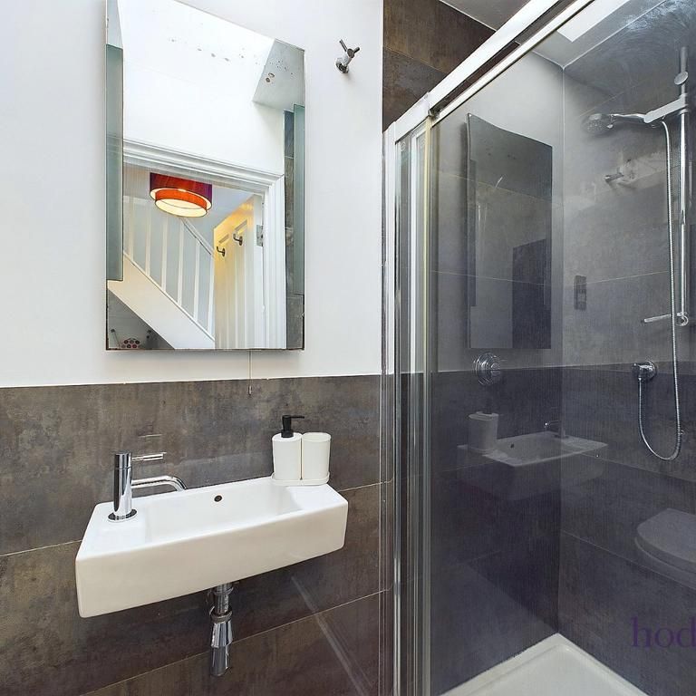 4 bedroom semi-detached house to rent - Photo 1