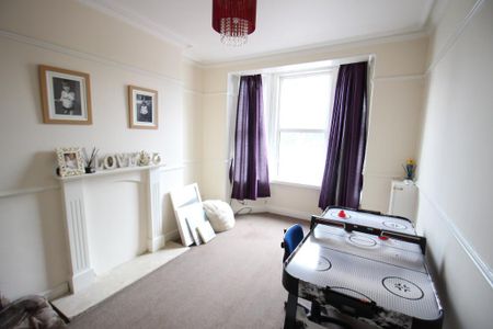 3 Bedroom Terraced House To Rent - Photo 2