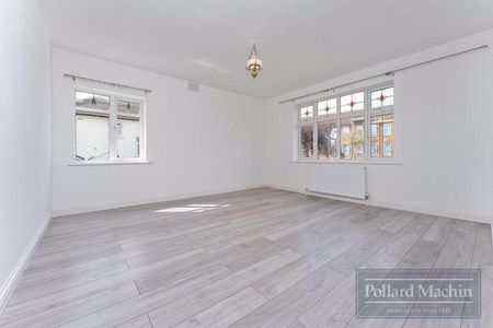 5 bedroom detached house to rent - Photo 3