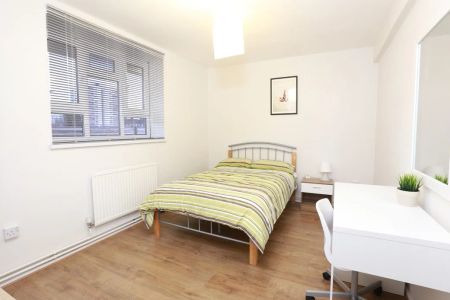 Limscott House – Room 1 - Photo 4