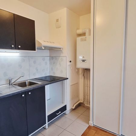 Location Appartement 2 pièces 40m² - Photo 4