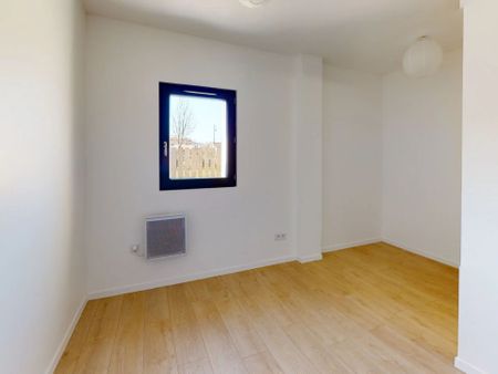 Location Maison 4 pièces 81 m2 à Revel - Photo 2