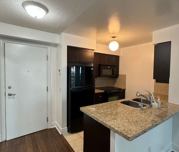 For Lease - 25 Greenview Avenue Unit# 721, Toronto, Ontario - Photo 5