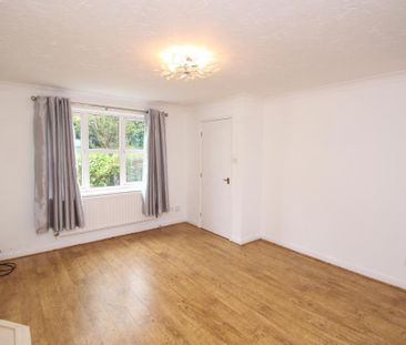 3 Bedroom Semi-Detached To Rent - Photo 4