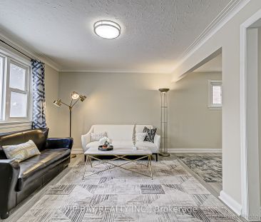 For Lease - 52 Athabaska Avenue, Toronto, Ontario - Photo 1