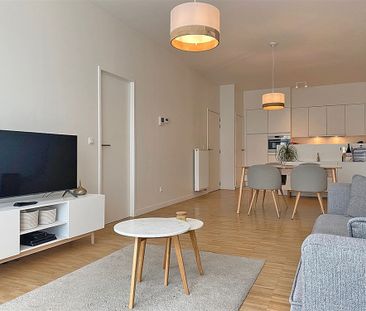 Aangenaam kwalitatief APPARTEMENT (gelijkvloers) met 1 slpk, 1 staa... - Photo 3