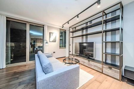 Stage Apartments, The Stage, 22 Hewett Street, London - Photo 2