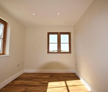 3 bedroom detached house to rent - Photo 3