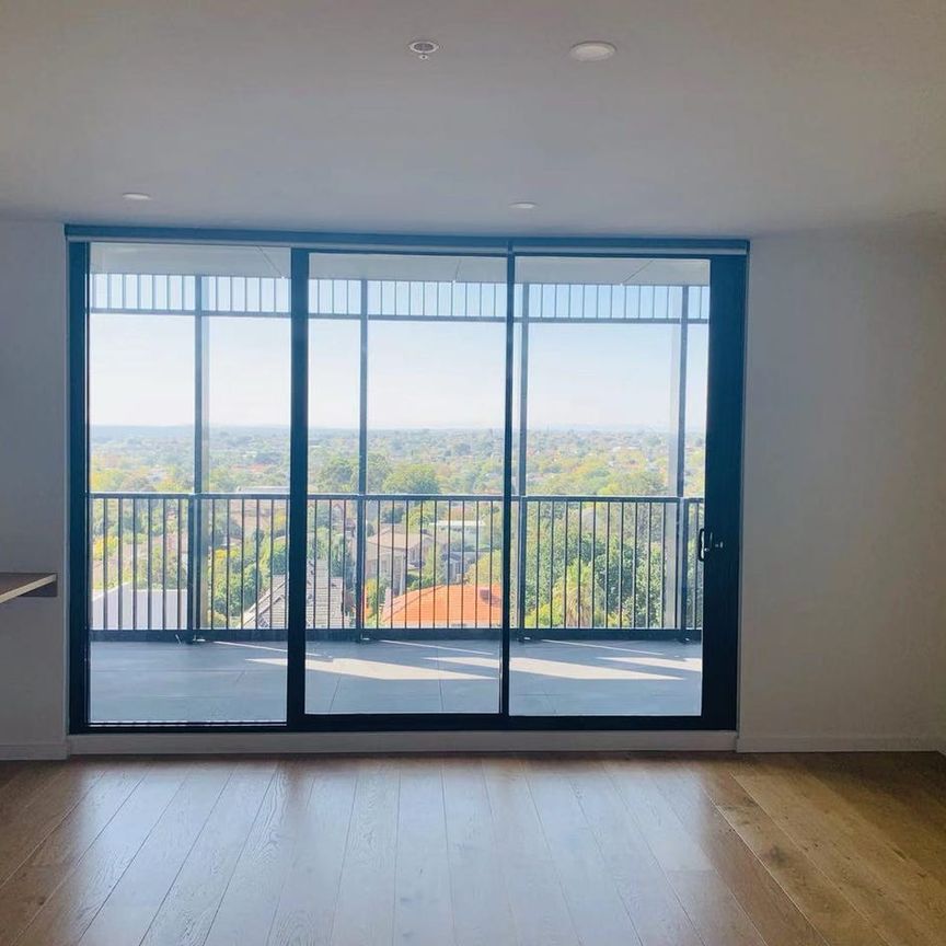 Spacious Family Home - Photo 1