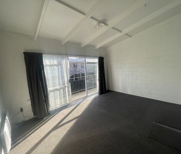 Studio in the Heart of Otahuhu - Photo 5