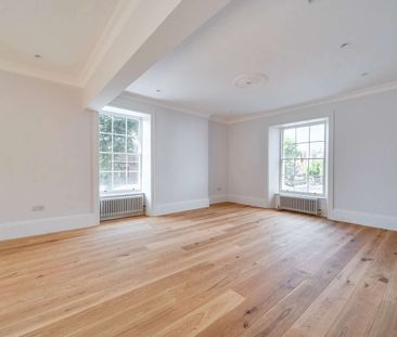 A beautifully refurbished two bedroom apartment in the heart of the... - Photo 1