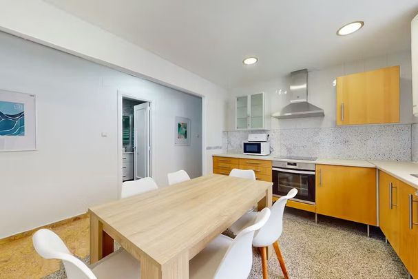 Avinguda de Peris i Valero, Valencia, Valencian Community 46006 - Photo 1