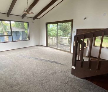 Charming 3 bedroom home - Photo 1