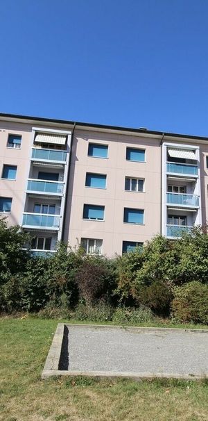 Très beau logement de 3 pièces entouré de verdure, proche toutes commodités - Photo 2