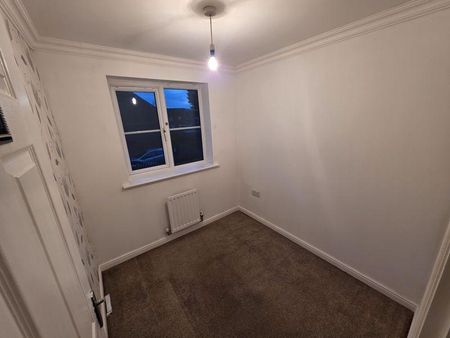 3 bedroom terraced house to rent - Photo 4