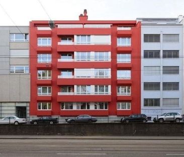 Living in a vibrant urban neighborhood - Photo 5