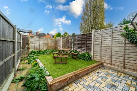 5 bedroom house to rent - Photo 3