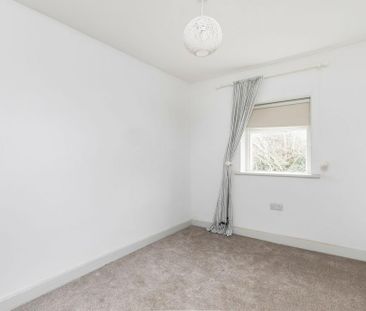 2 bedroom end of terrace house to rent - Photo 5