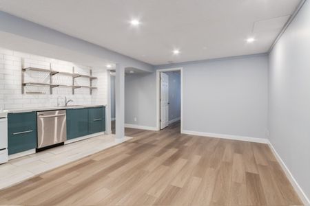 Spacious 2-Bedroom Basement Suite for Rent in Calgary - Photo 4