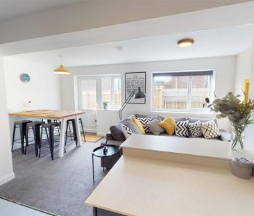 1 bedroom in a house share to rent - Photo 4