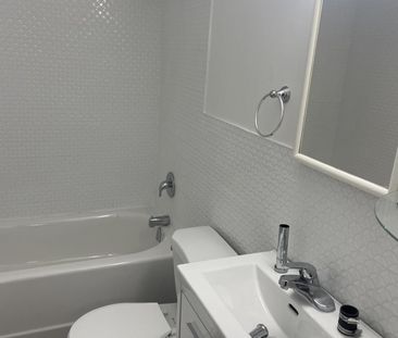 For Lease - 2365 Marine Drive Unit# 102, Oakville, Ontario - Photo 2