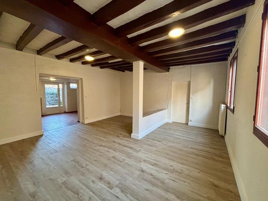 Location Maison 4 pièces 90m² ST CLEMENT DE LA PLACE 49370 - Photo 1