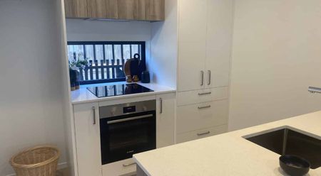 Quality Modern Townhouse - Photo 3